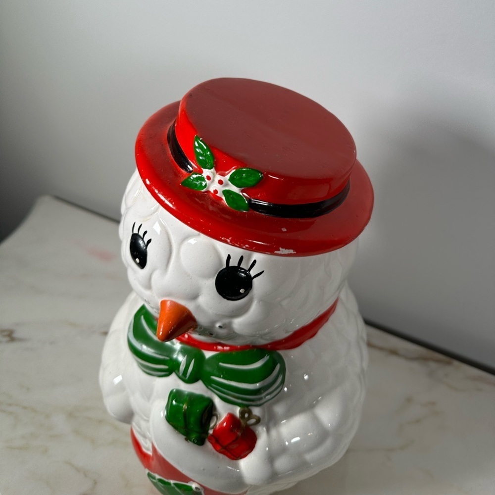 Vintage Snow Lady Bow & Hat Cookie Jar White, Red, Green Carrot Nose Mistletoe - Picture 5 of 11